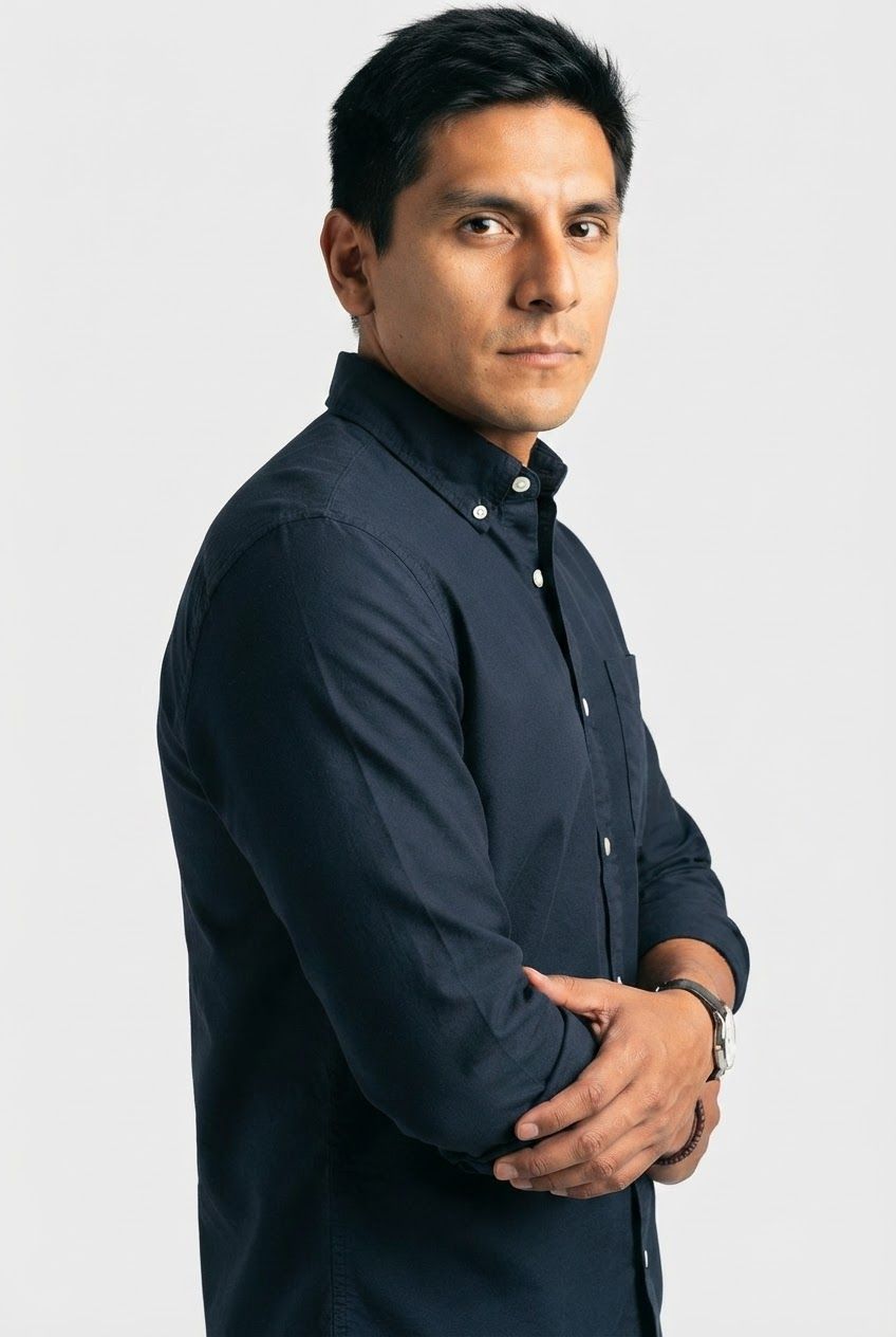 Navy Solid Oxford Semi Slim Fit Full Sleeve Shirt product image